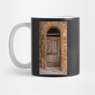 Door in San Lorenzo a Merse, Tuscany Mug